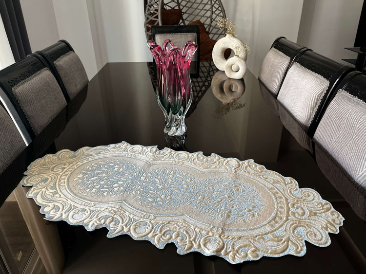 رومیزی شانل مخمل 4 تکه رنگ آبی