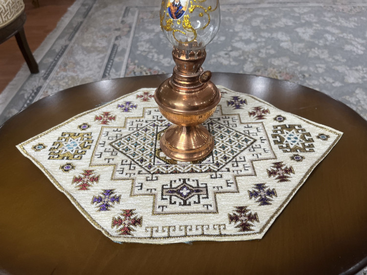 رومیزی جاجیمی سنتی 4 تکه رنگ کرم