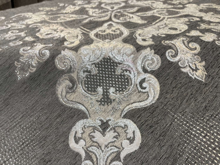 رومیزی مخمل نقره کوب