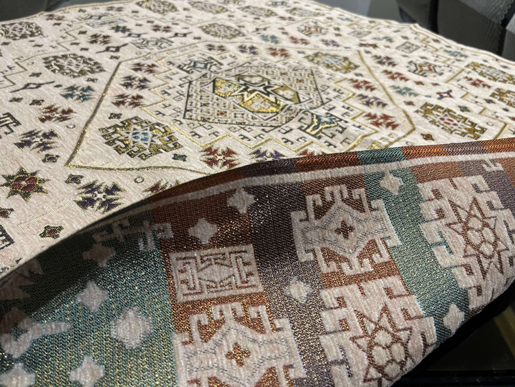 رومیزی مربع جاجیمی سنتی رنگ کالباسی