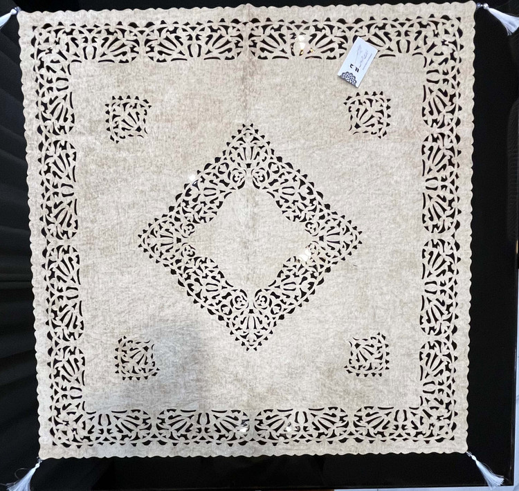 رومیزی مربع شاندیز رنگ کرم