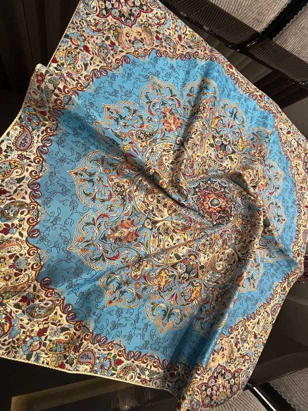 رومیزی مربع رنگین کمان رنگ آبی