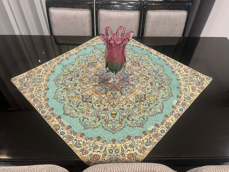 رومیزی مربع رنگین کمان رنگ سبز