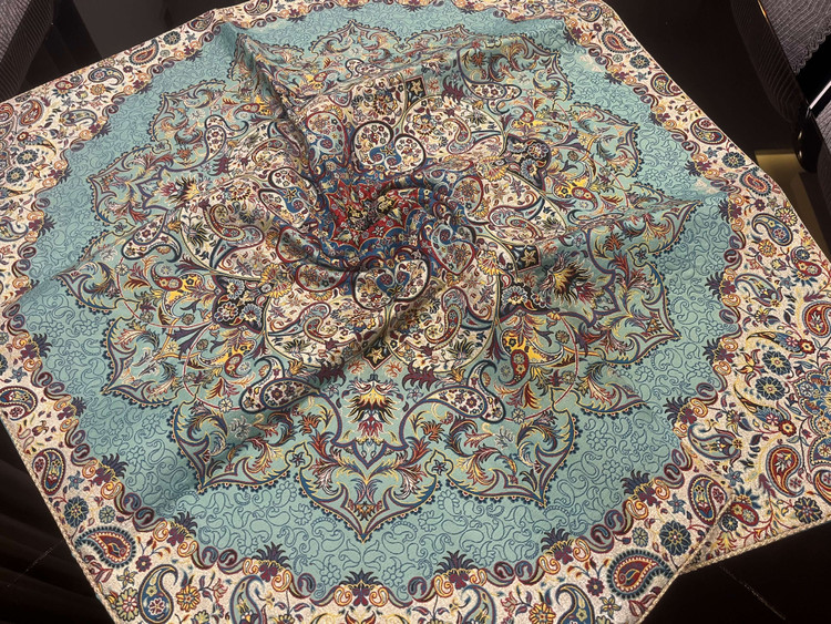 رومیزی مربع رنگین کمان رنگ سبز