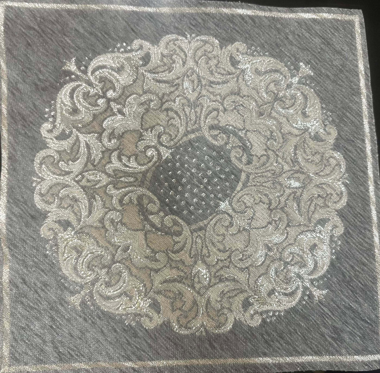رومیزی عسلی مخمل نقره کوب