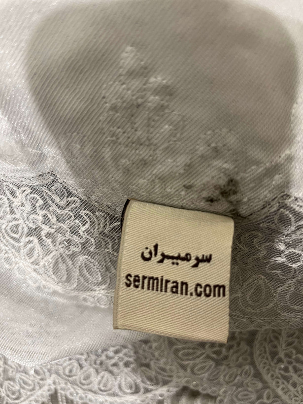 رومیزی گرد حریر گیپور سرمیران قطر 90