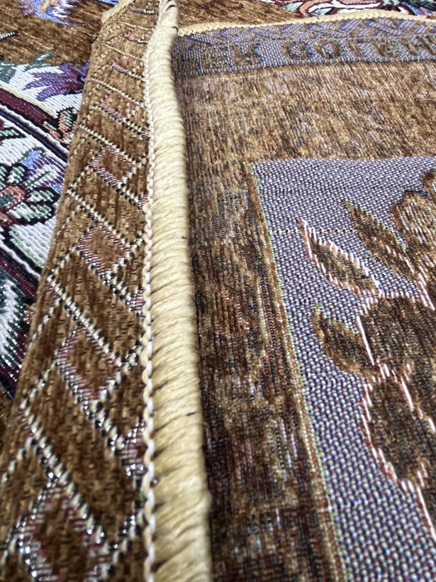 روفرشی مخمل زرکوب ضخیم تبریز 3 و 6 و 9 و 12 متره رنگ گردوئی
