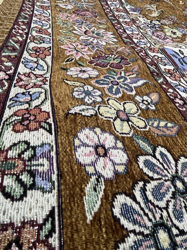روفرشی مخمل زرکوب ضخیم تبریز 3 و 6 و 9 و 12 متره رنگ گردوئی