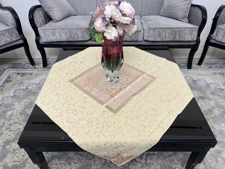 رومیزی مخمل طلاکوب طرح پتینه رنگ کرم کالباسی