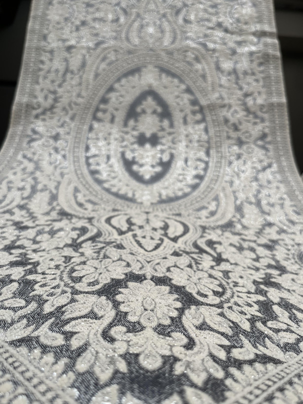رومیزی مخمل 4 تیکه رنگ کرم طوسی