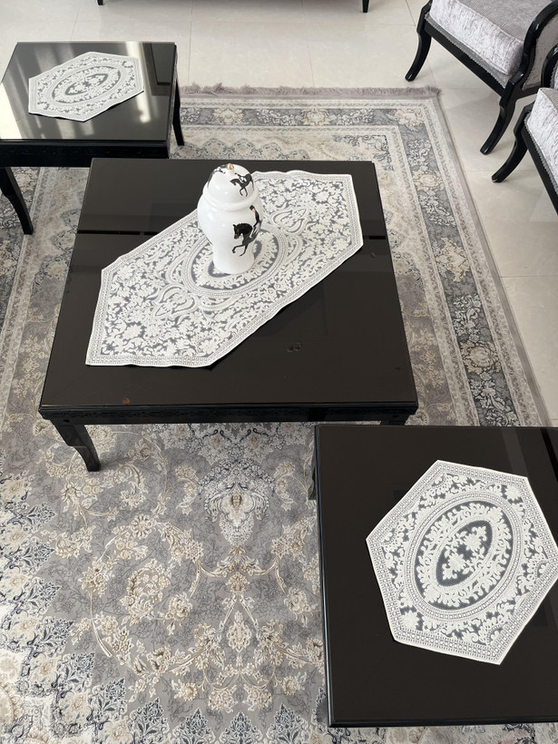 رومیزی مخمل 4 تیکه رنگ کرم طوسی